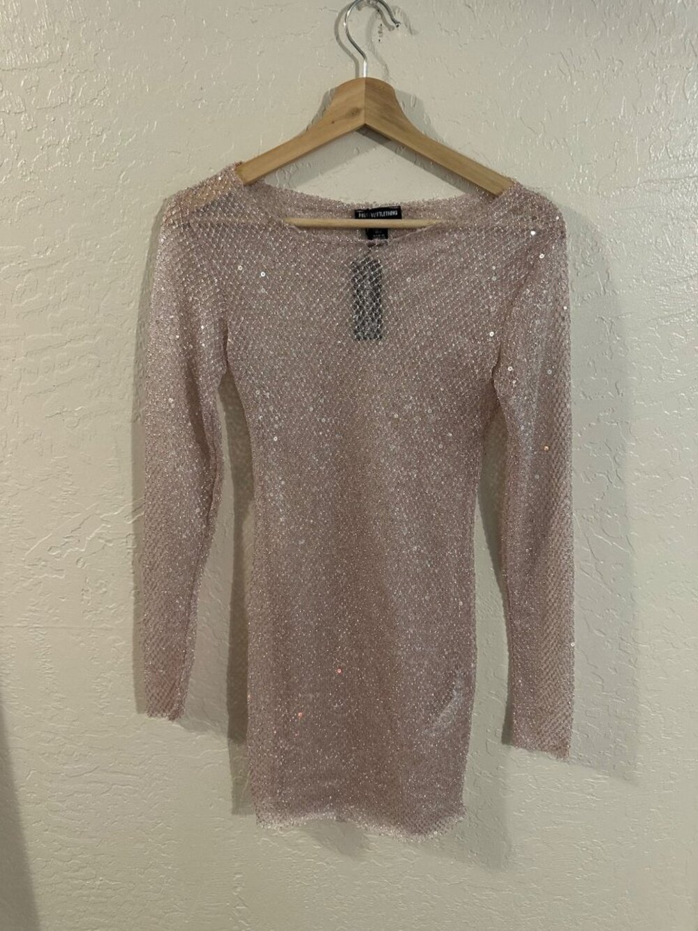 NWT Pretty Little Thing Pink Sequin Glitter Mesh Long Sleeved Shift Dress